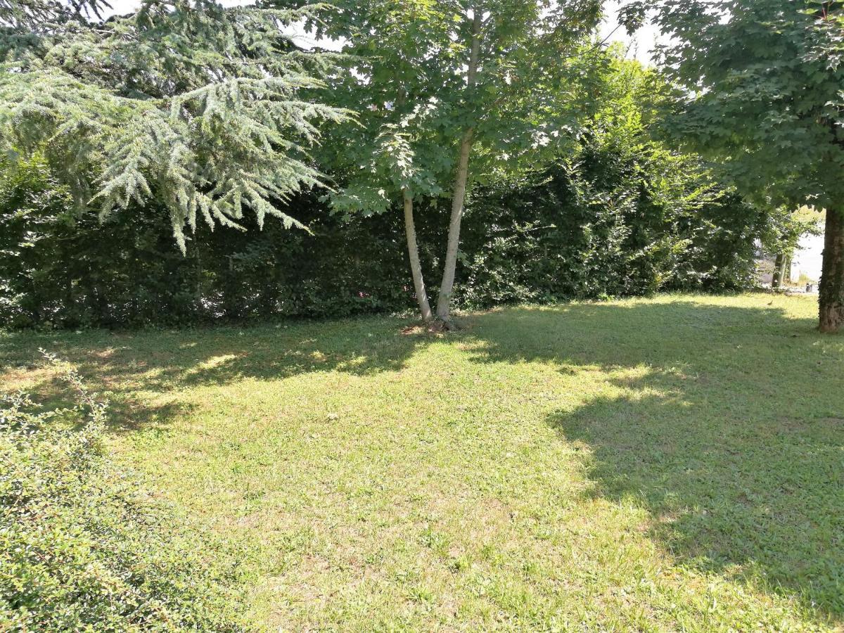 Douceur En Campagne Appartamento Espalion Esterno foto